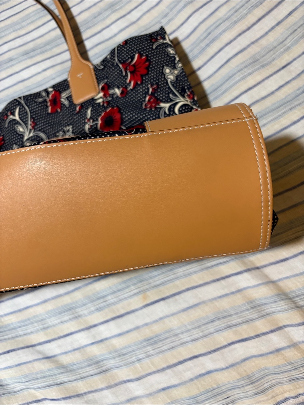 Tory Burch Ella Tote Bag and Red Floral nylon Print leather handles and trim - Picture 4 of 16